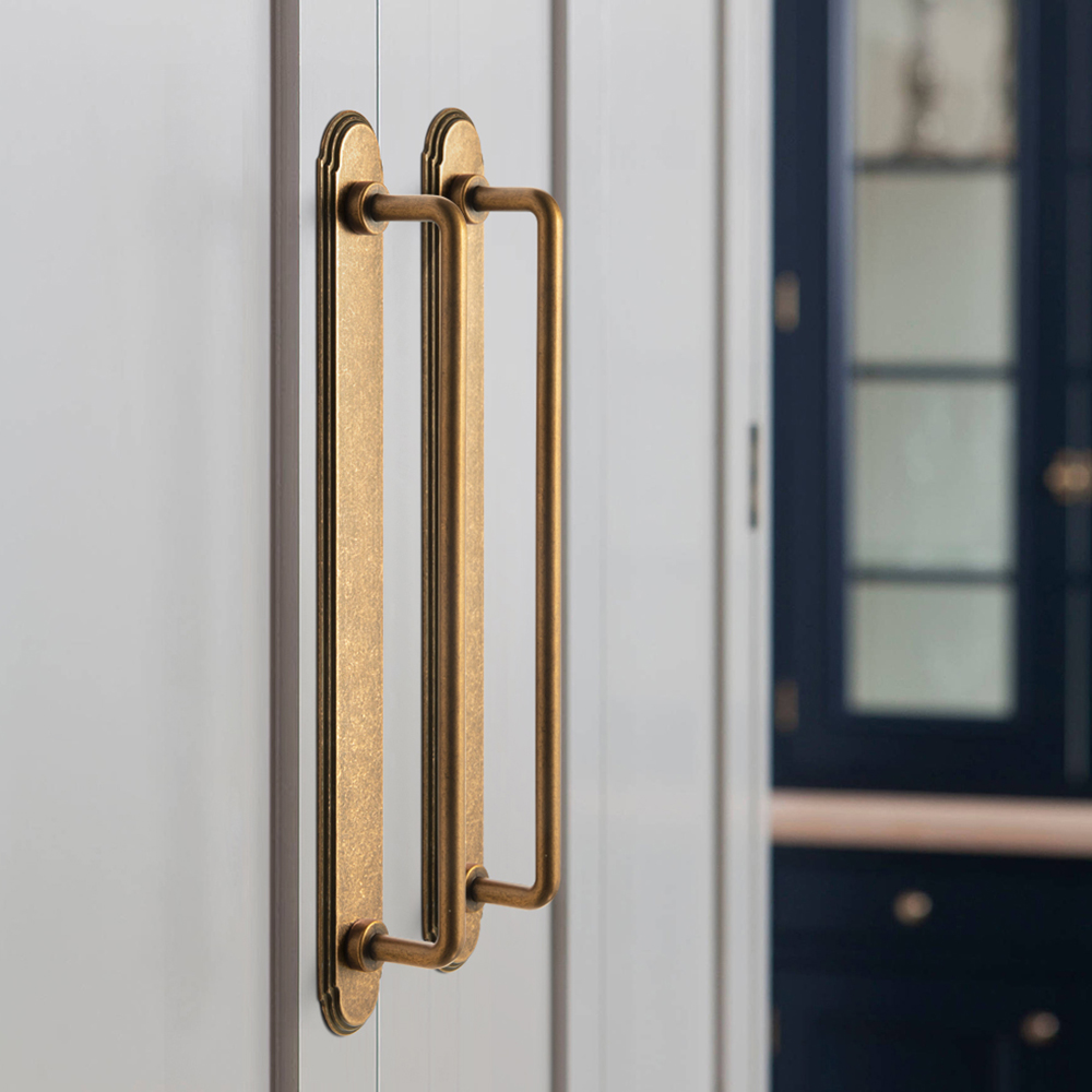 Goo-Ki Antique Brass Cabinet B - Furniture Hardware With Backplate recension och pris