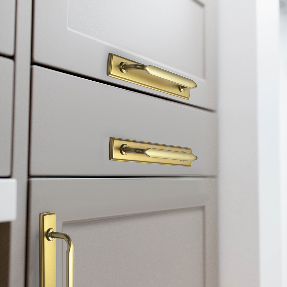 Goo-Ki Brushed Gold Zinc Alloy - Furniture Hardware With Backplate recension och pris